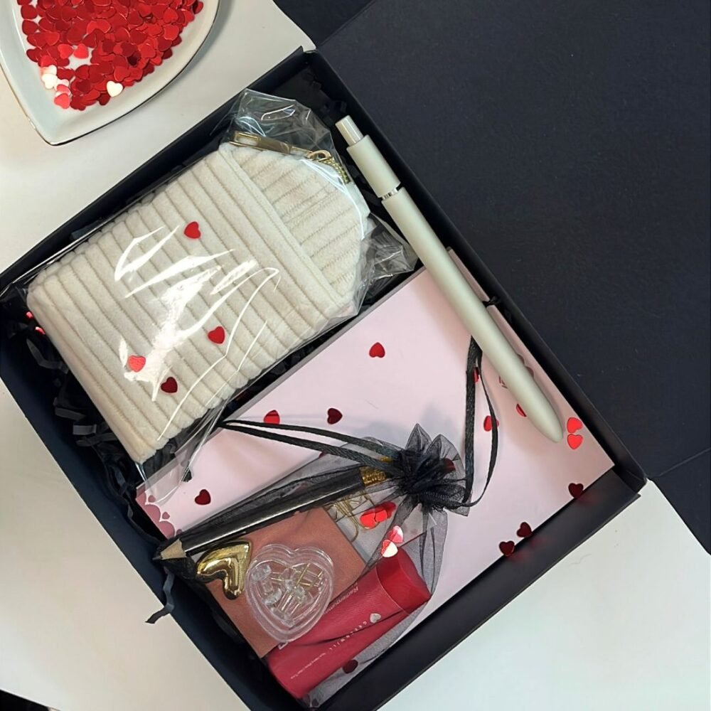 Love Notes Kit | מארז ולנטיין לאישה